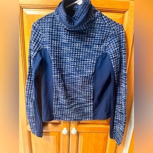 Lightweight Nike turtleneck M